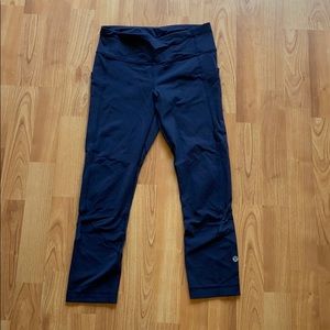 Lululemon blue crop pants